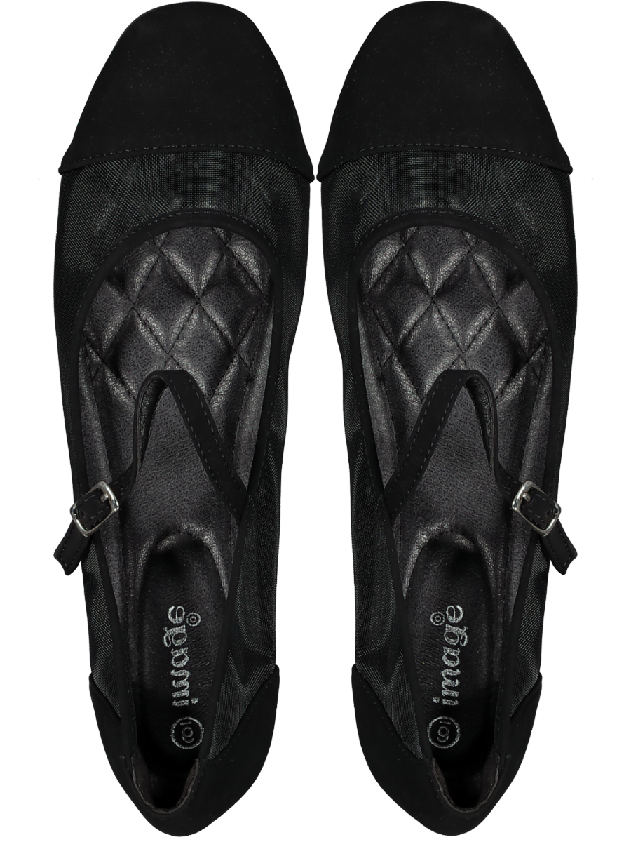 Black Flat Pumps