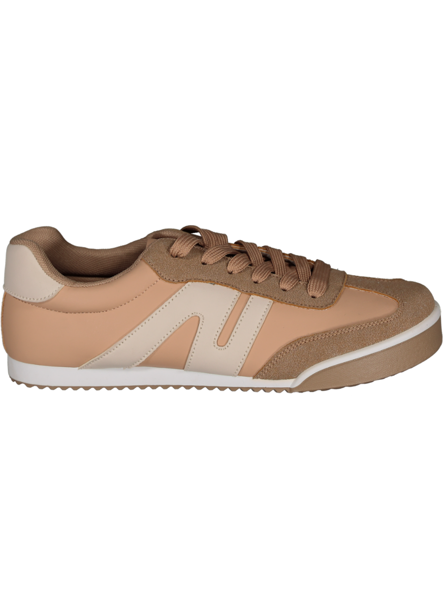 Low-Top Retro Sneaker