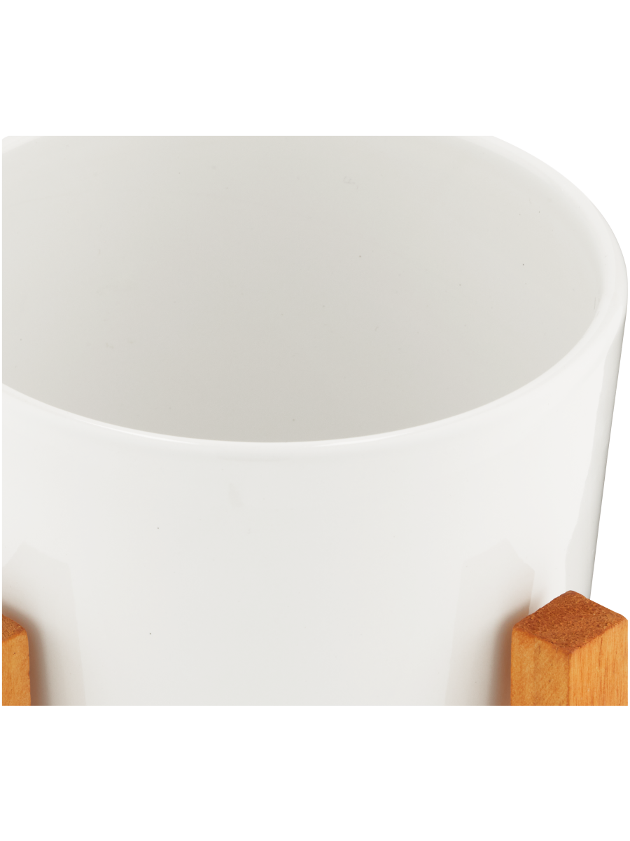 Pot On Stand