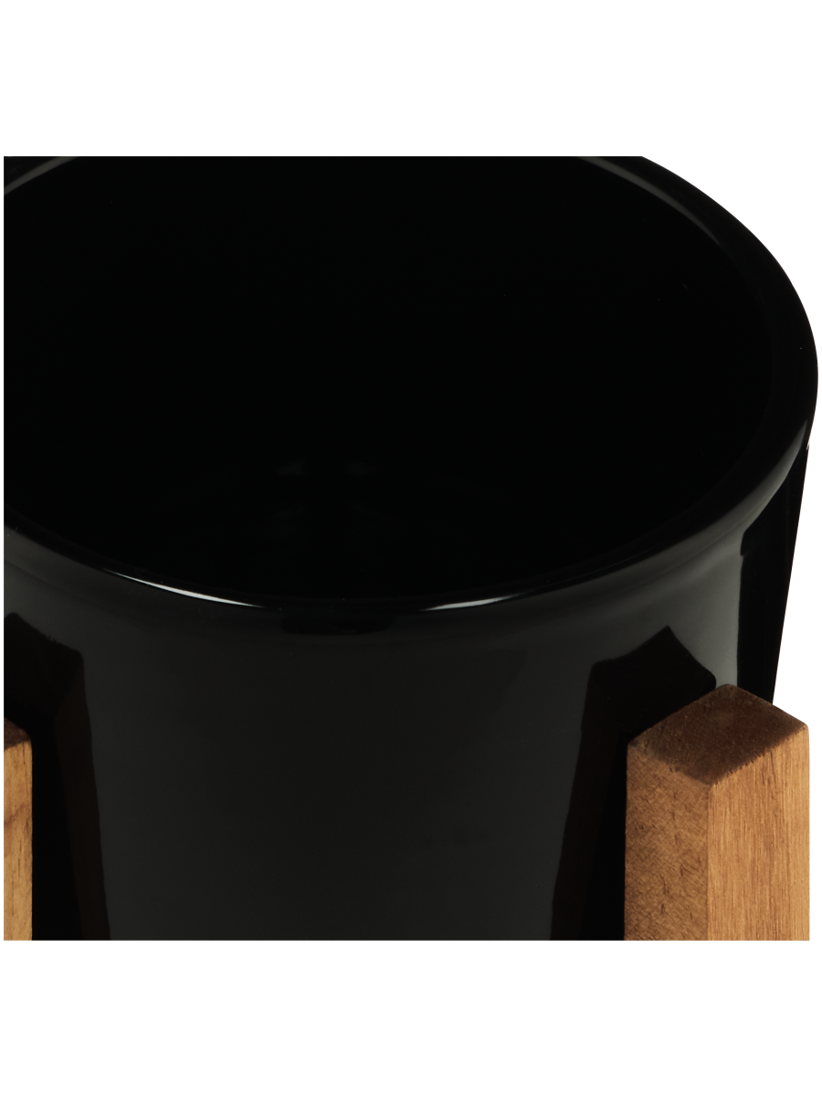 Pot On Stand