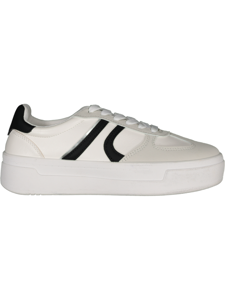 Low Top Fashion Sneaker