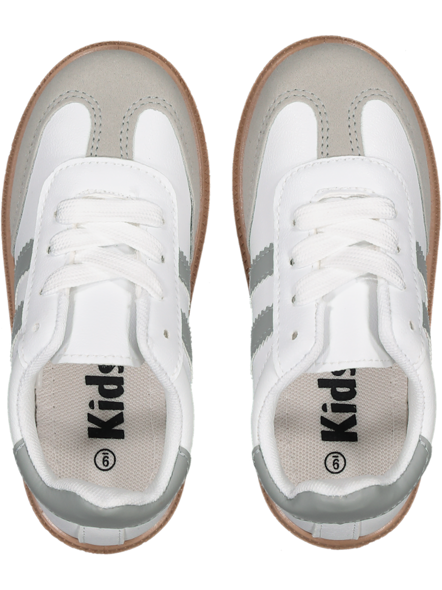 Basic White Sneaker (2)