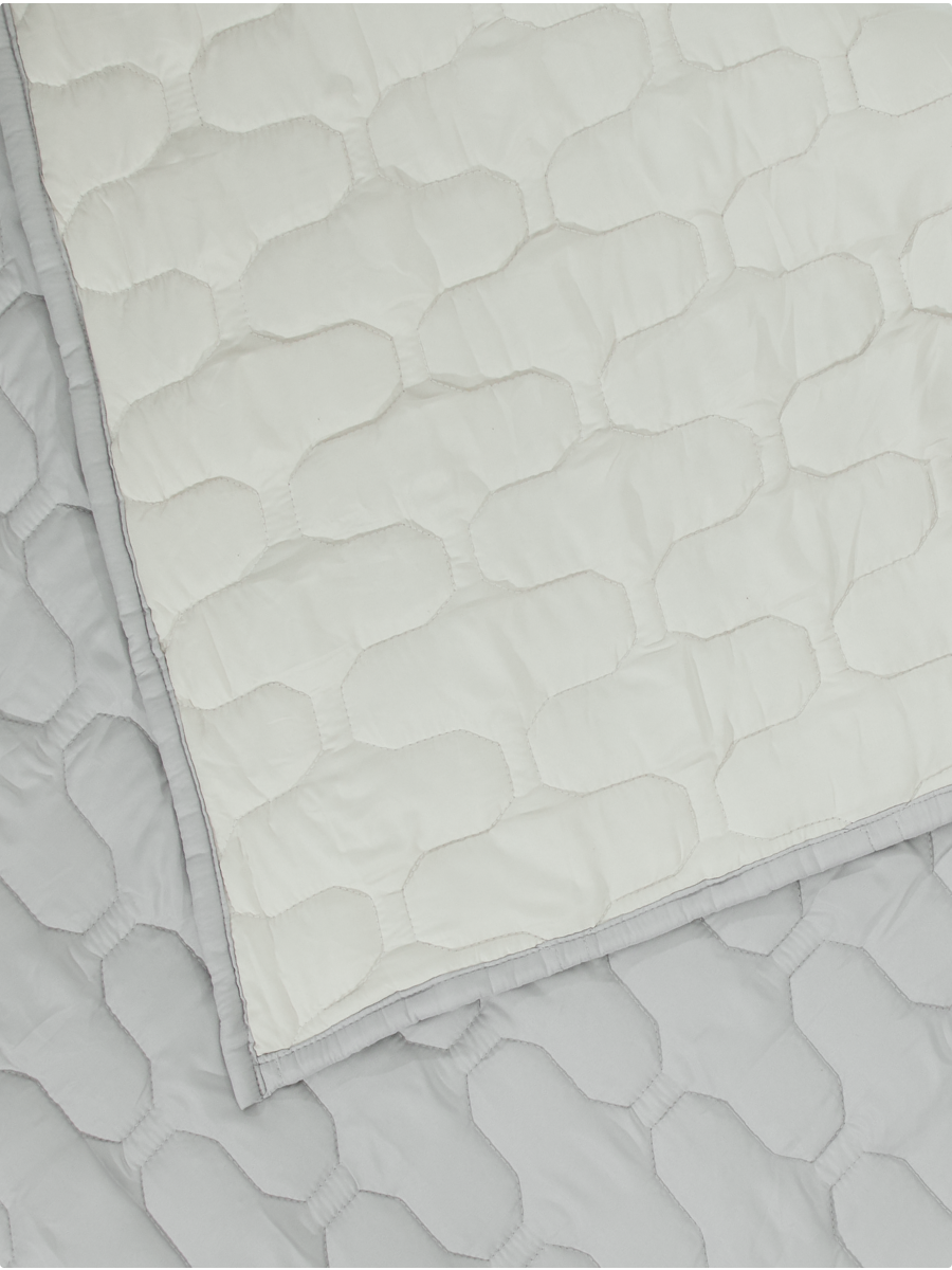 Grey And Natural Quilted Comforter Queen (2)