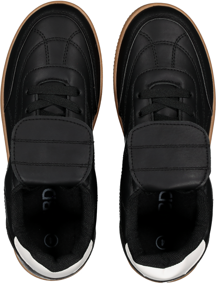 Black Runner Sneakers