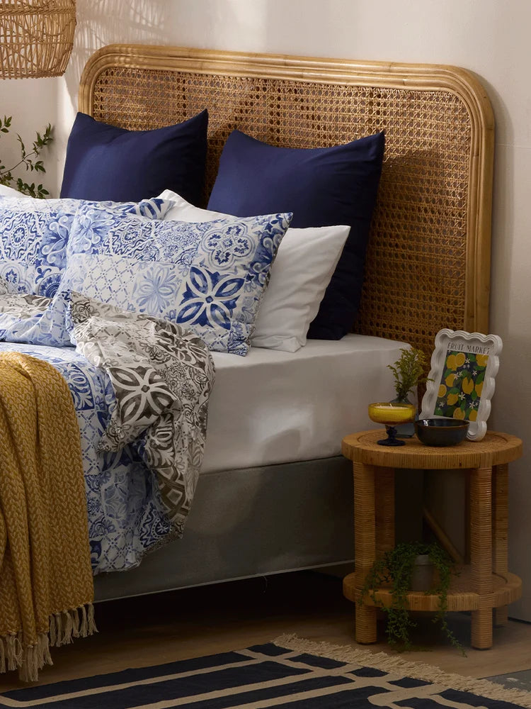 Colourful Flower Frame (1)