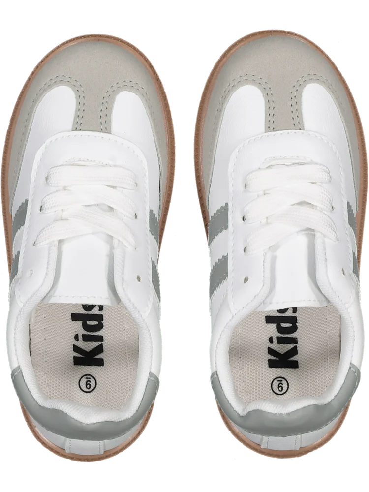 Basic White Sneaker (2)