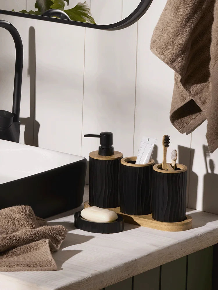 Black Plastic Soap Dish (1)