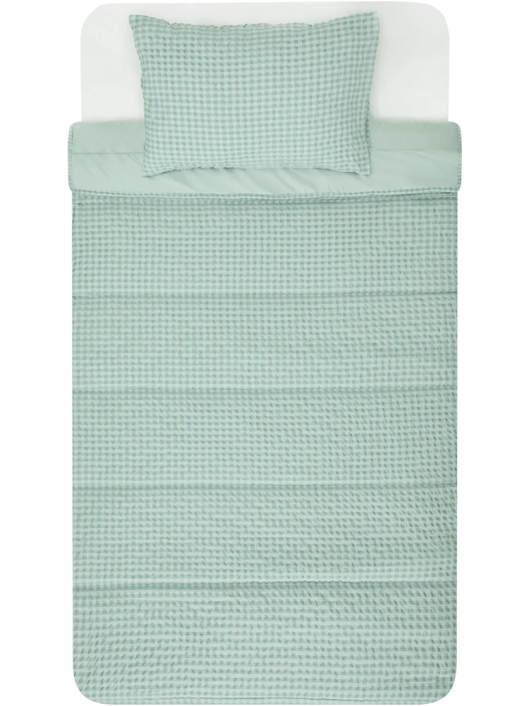 Gingham Comforter Three Quarter (2)