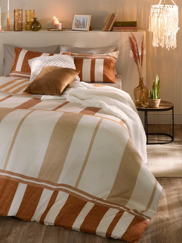 Queen Bed Oaklyn Print Duvet Cover