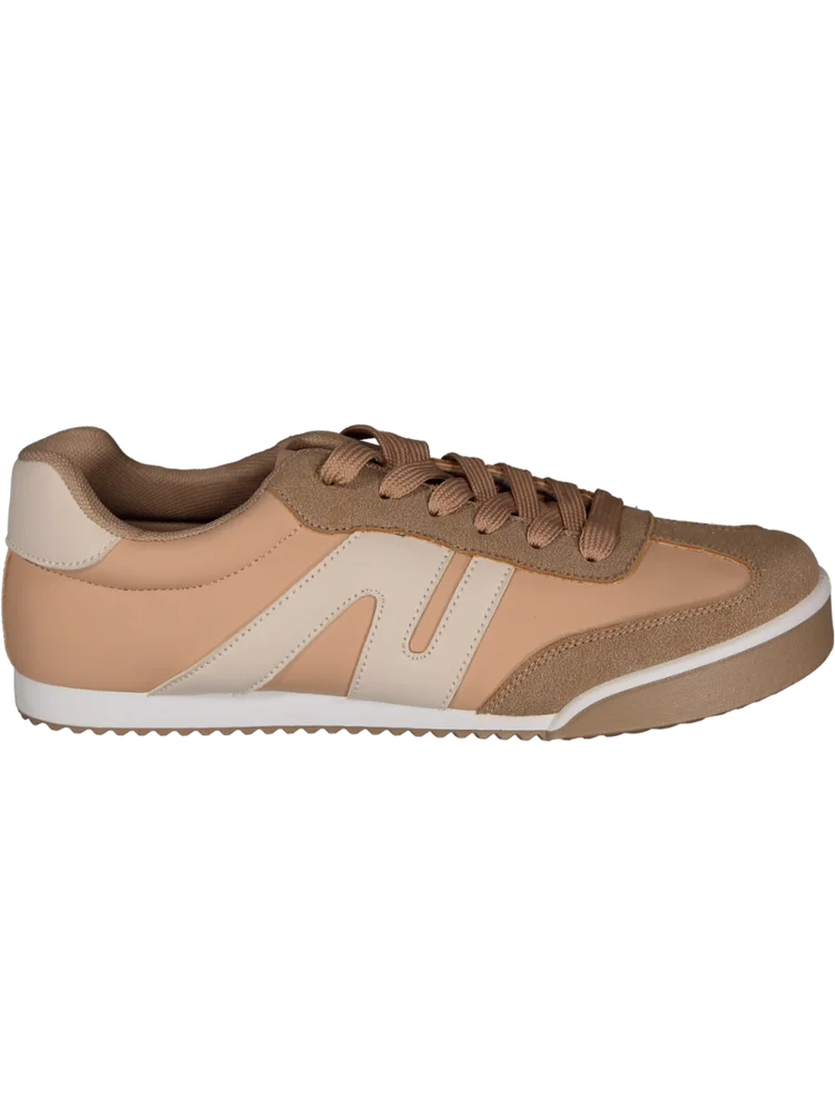 Low-Top Retro Sneaker