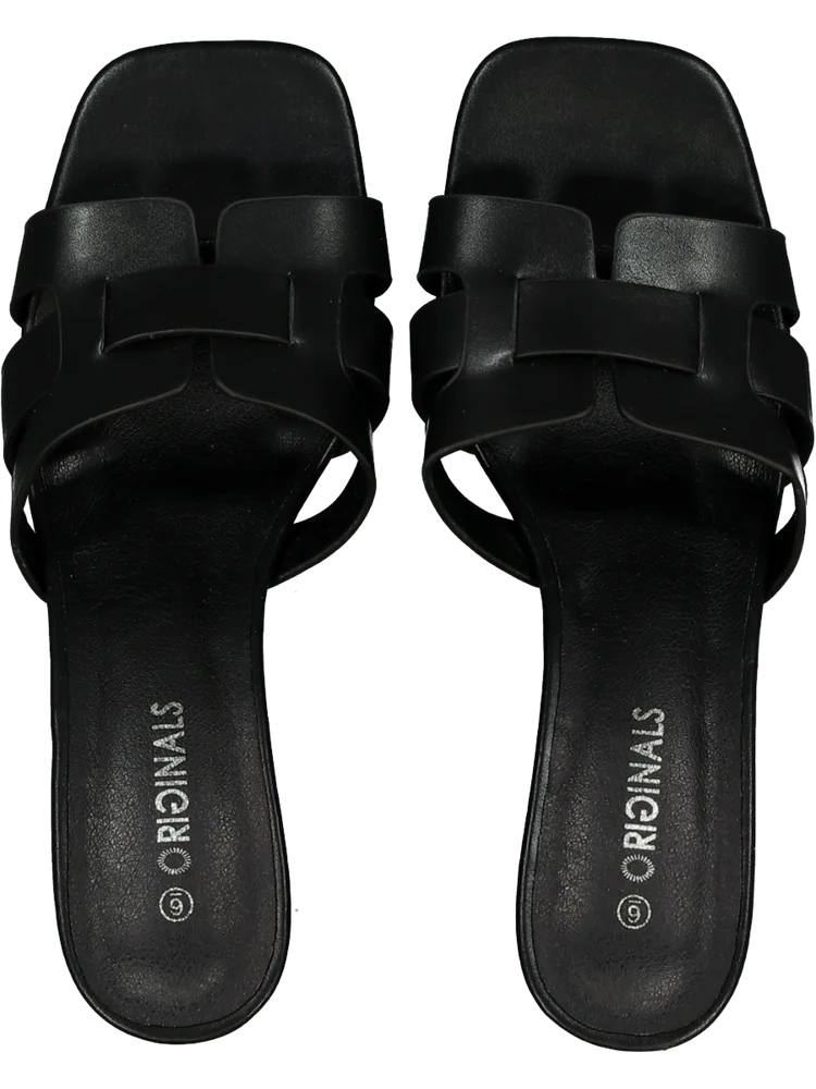 Black Faux Leather Heel (2)