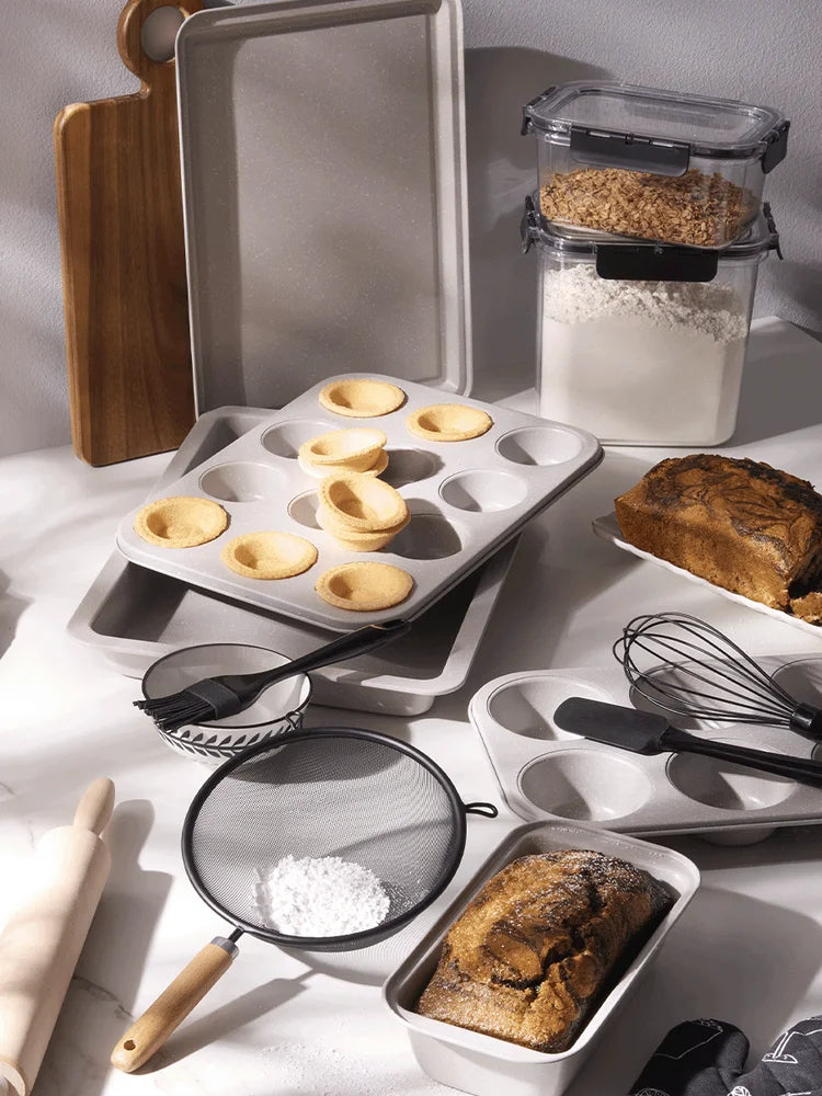 12 Cup Grey Muffin Tray (1)