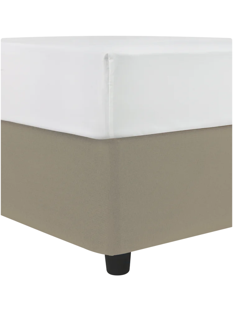 3 Quarter Taupe Base Cover